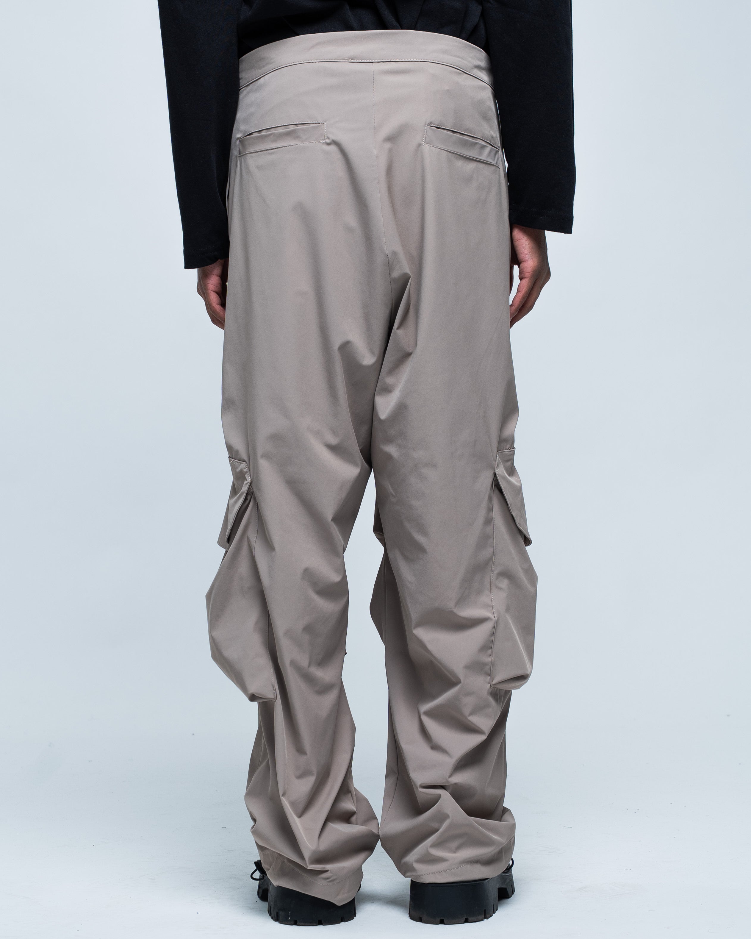 Wide Cargo Nylon Beige