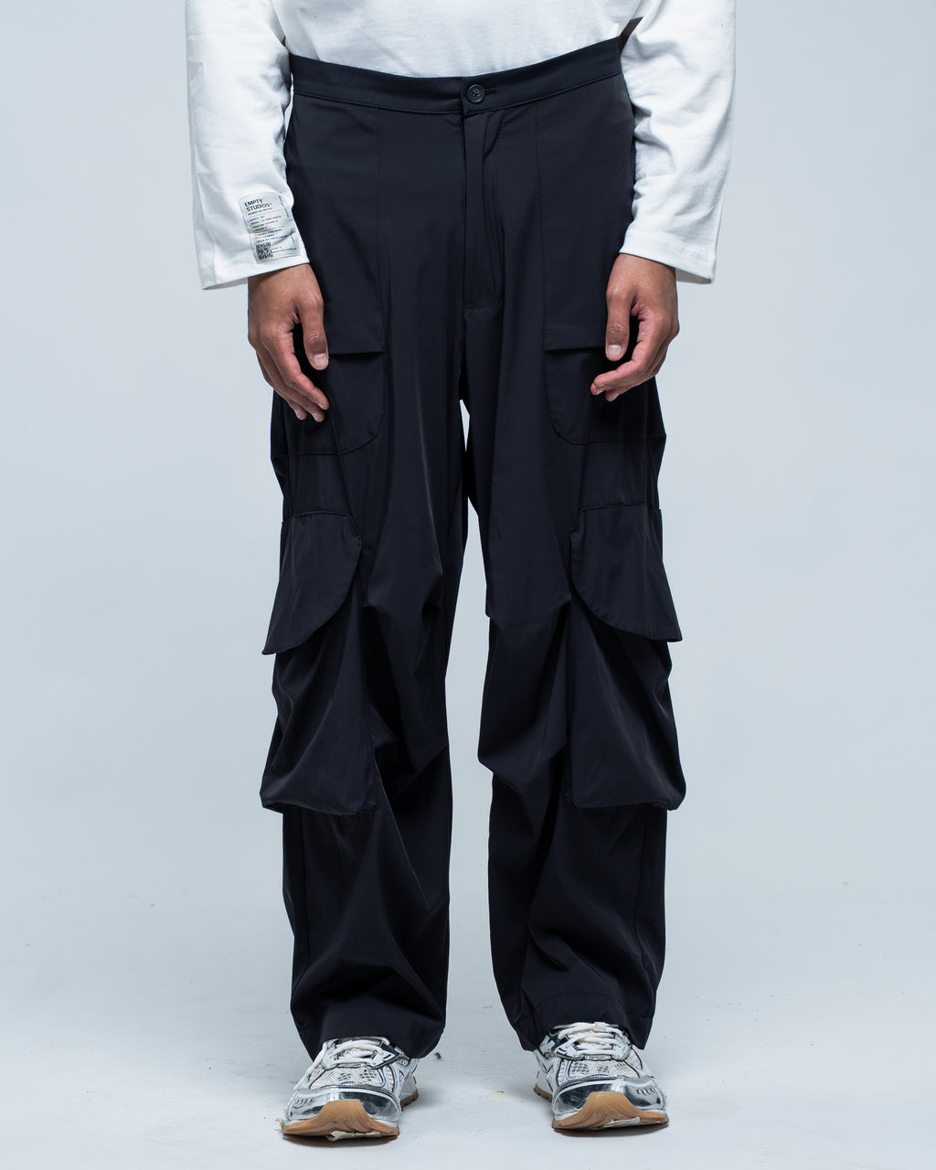 Utility Wide Cargo Nylon Black