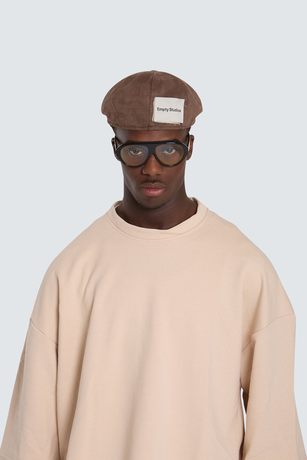 Essential Low Track Beige