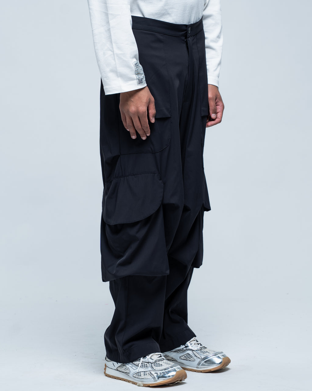 Utility Wide Cargo Nylon Black