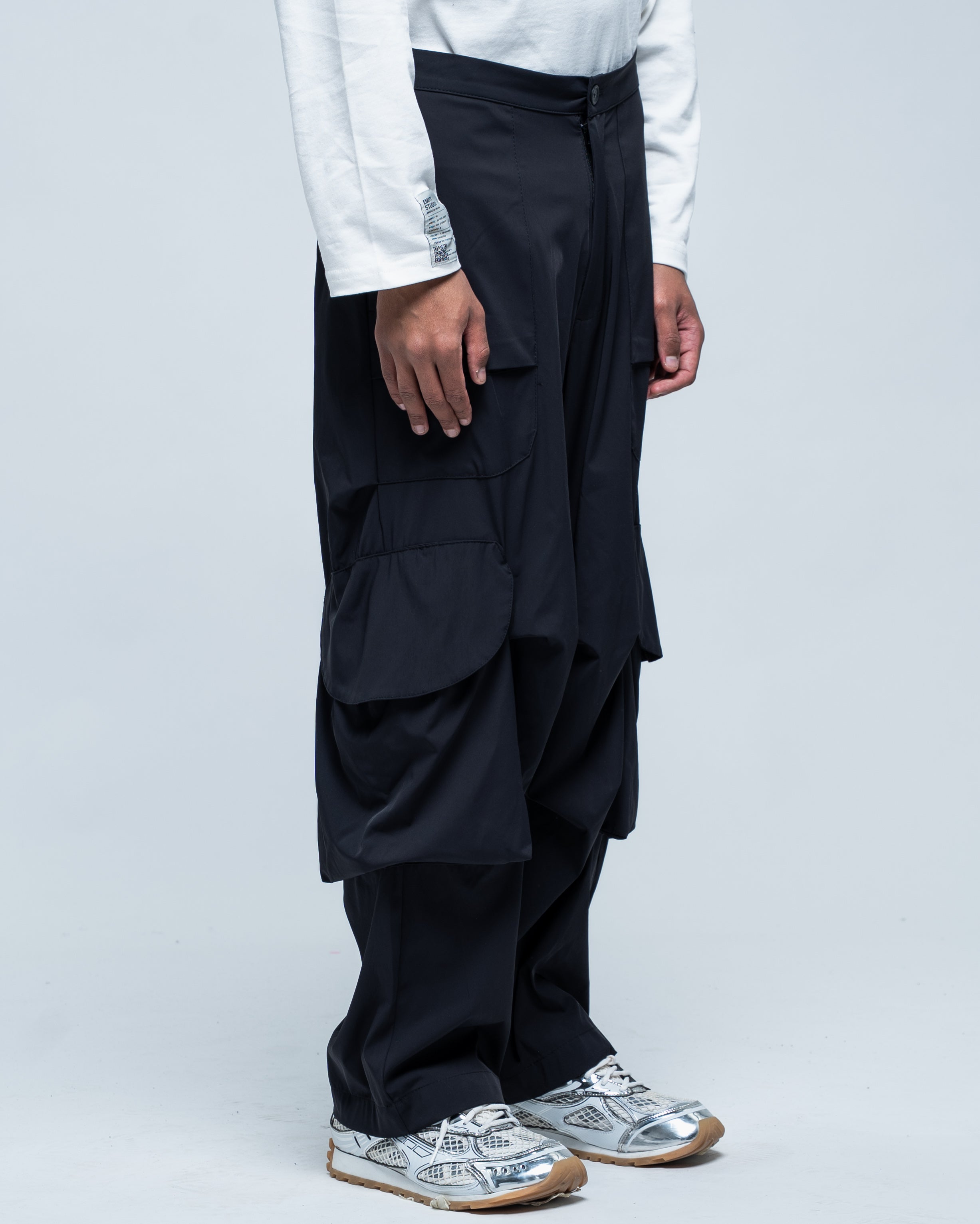 Utility Wide Cargo Nylon Black